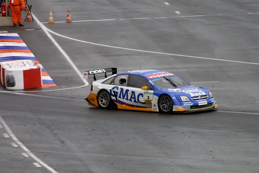 045 | 2004 | Eurospeedway | DTM | Opel Vectra GTS | Marcel Fässler | © carsten riede fotografie