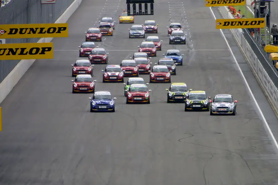 074 | 2004 | Eurospeedway | Mini Challenge | © carsten riede fotografie