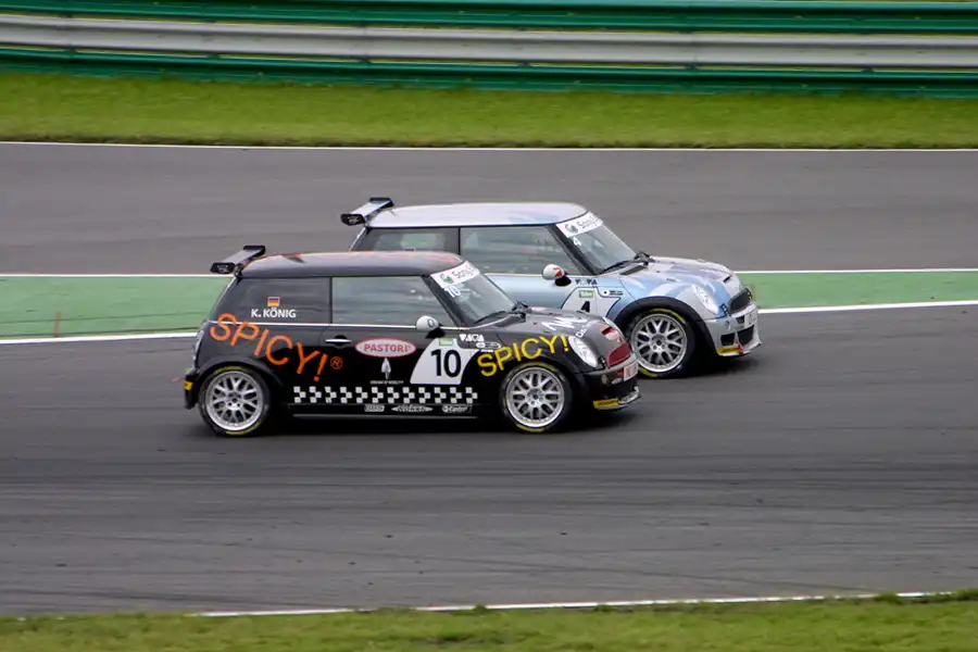 080 | 2004 | Eurospeedway | Mini Challenge | © carsten riede fotografie