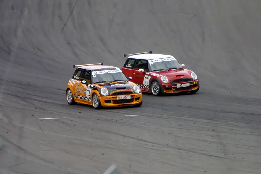 083 | 2004 | Eurospeedway | Mini Challenge | © carsten riede fotografie