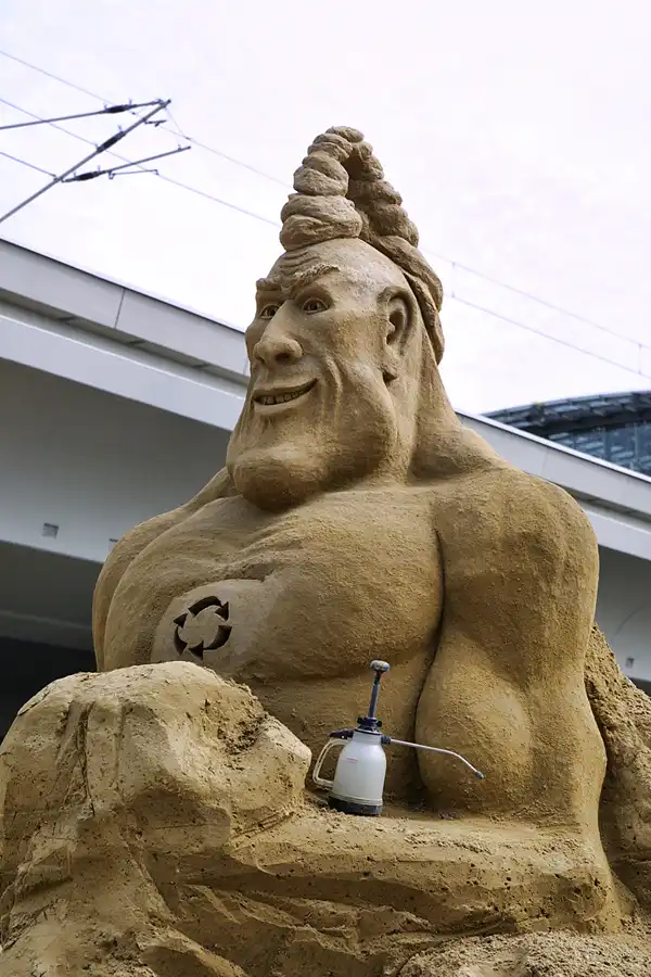 018 | 2004 | Berlin | Sandsation 04 – Internationales Sandskulpturenfestival | © carsten riede fotografie