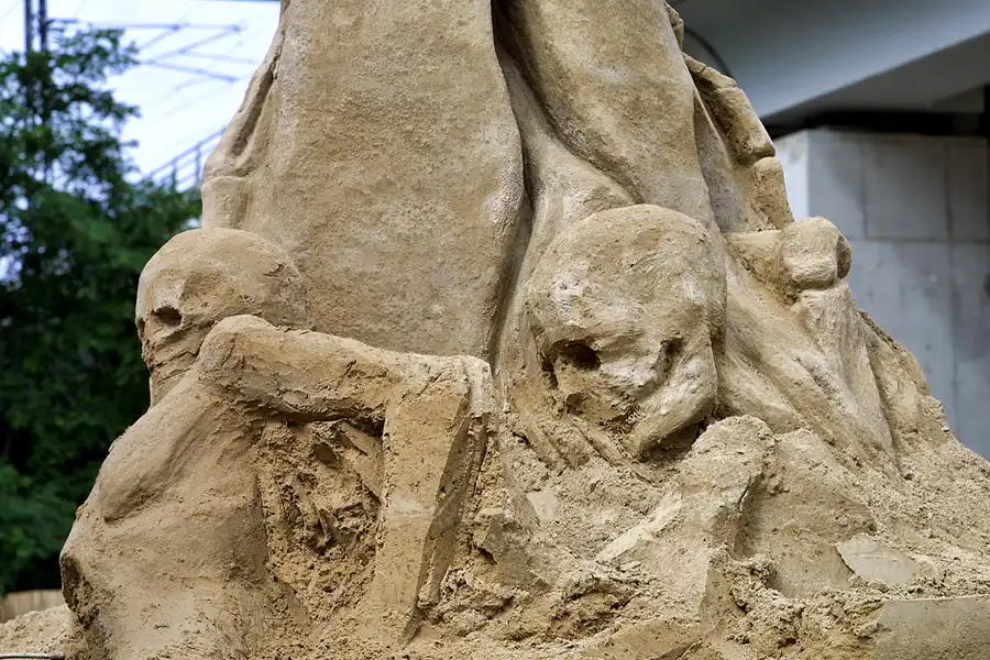 026 | 2004 | Berlin | Sandsation 04 – Internationales Sandskulpturenfestival | © carsten riede fotografie