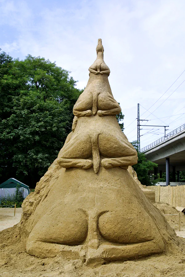 007 | 2004 | Berlin | Sandsation 04 – Internationales Sandskulpturenfestival | © carsten riede fotografie