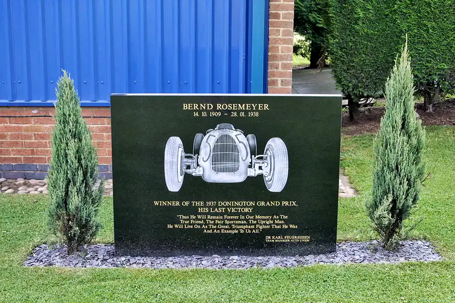 012 | 2004 | Donington | Grand Prix Collection | © carsten riede fotografie