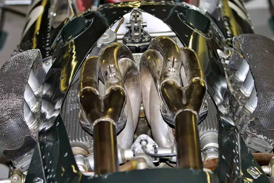 056 | 2004 | Donington | Grand Prix Collection | BRM P61/2 (1964-1968) | © carsten riede fotografie