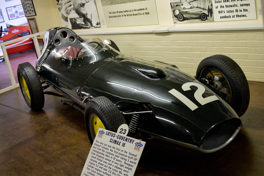 127 | 2004 | Donington | Grand Prix Collection | Lotus-Climax 16 (1958-1960) | © carsten riede fotografie