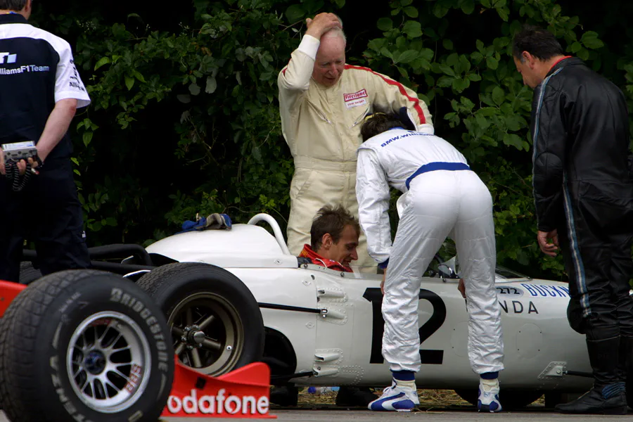 040 | 2004 | Goodwood | Festival Of Speed | John Surtees + Christian Fittipaldi + Antonio Pizzonia | © carsten riede fotografie