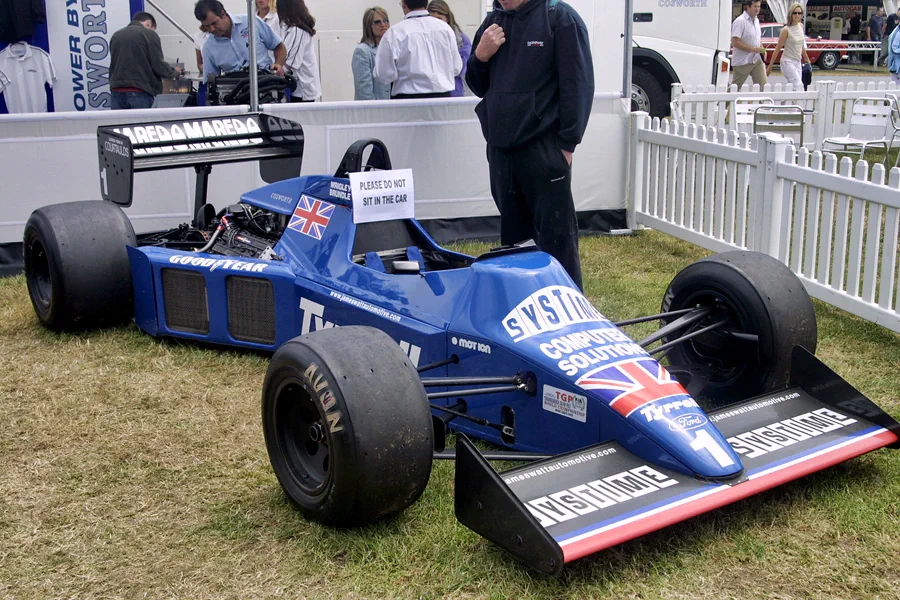 202 | 2004 | Goodwood | Festival Of Speed | Tyrrell-Ford Cosworth 012 (1983-1985) | © carsten riede fotografie