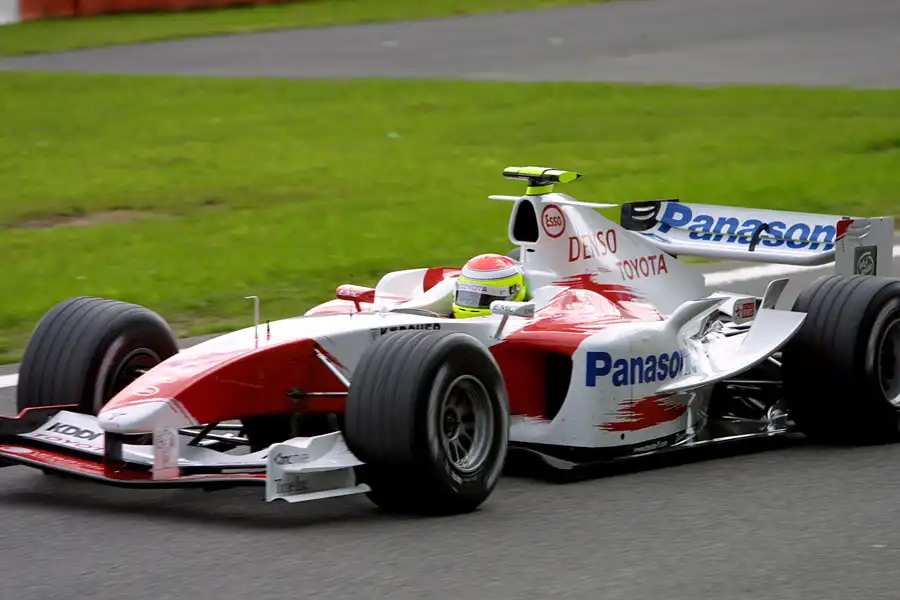 139 | 2004 | Spa-Francorchamps | Toyota TF104 | Ryan Briscoe | © carsten riede fotografie