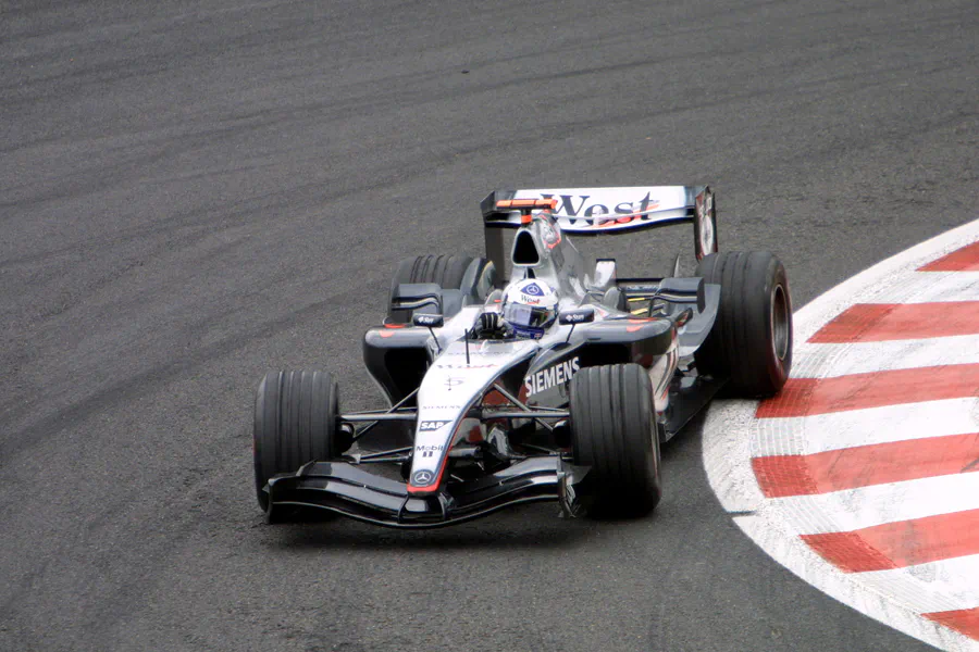 071 | 2004 | Spa-Francorchamps | McLaren-Mercedes Benz MP4-19B | David Coulthard | © carsten riede fotografie