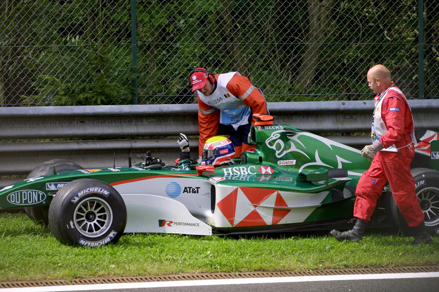 185 | 2004 | Spa-Francorchamps | Circuit De Spa-Francorchamps | Race | Crash in der 1. Runde | © carsten riede fotografie
