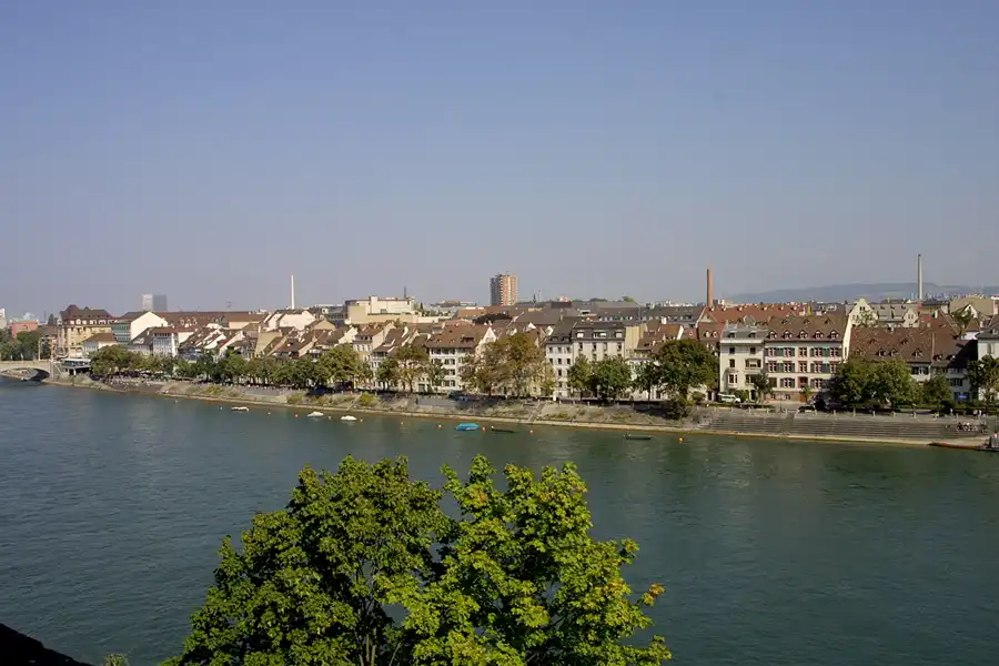 015 | 2004 | Basel | © carsten riede fotografie