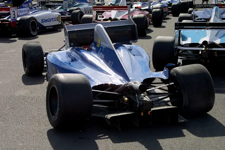 072 | 2004 | Motopark Oschersleben | Fahrerlager | © carsten riede fotografie