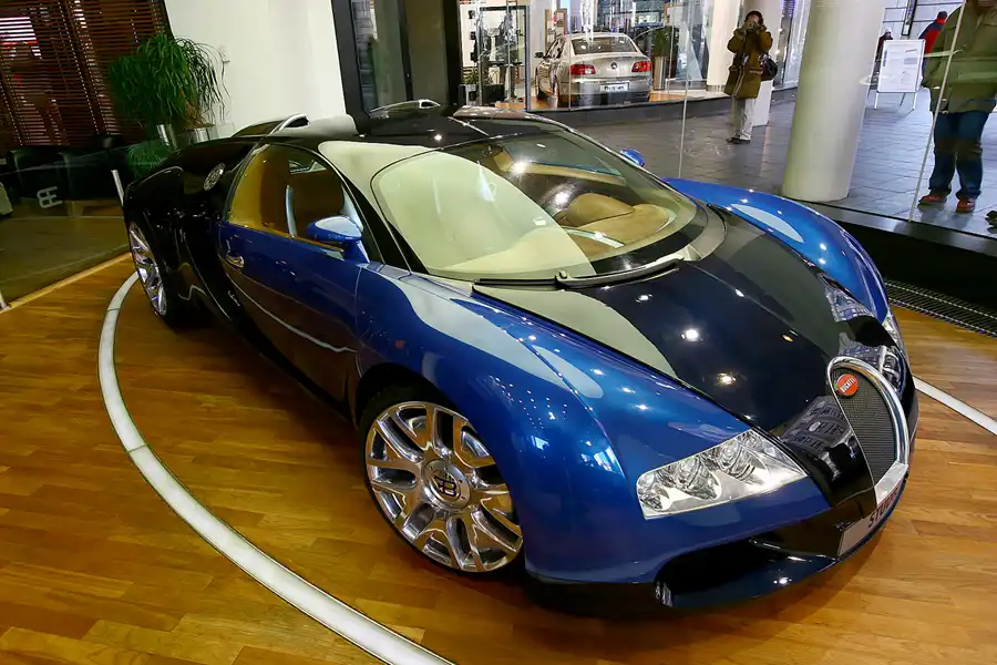 018 | 2005 | Berlin | Automobil Forum | © carsten riede fotografie