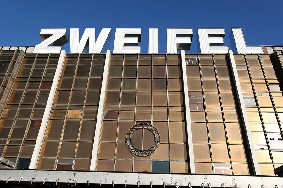 024 | 2005 | Berlin | Palast der Republik | © carsten riede fotografie