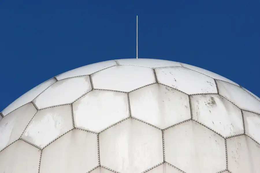 026 | 2005 | Berlin | Field Station Teufelsberg | © carsten riede fotografie