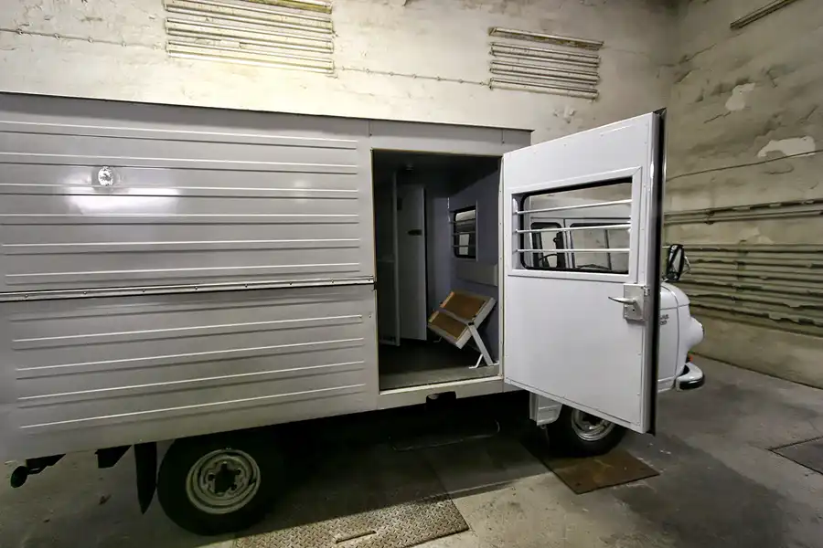 020 | 2005 | Berlin | Untersuchungshaftanstalt des Ministeriums für Staatssicherheit der DDR (MfS) Hohenschönhausen | © carsten riede fotografie