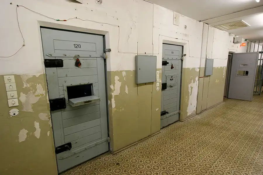 030 | 2005 | Berlin | Untersuchungshaftanstalt des Ministeriums für Staatssicherheit der DDR (MfS) Hohenschönhausen | © carsten riede fotografie