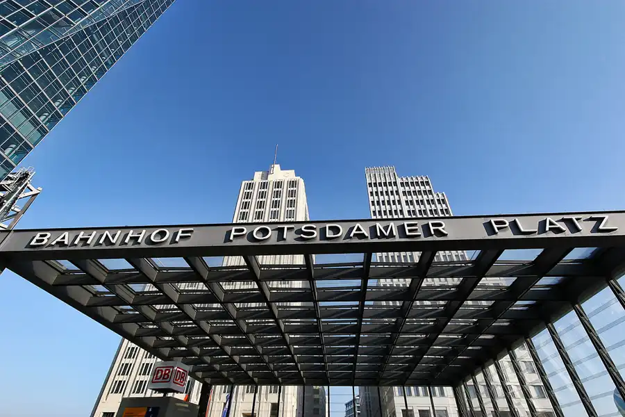 028 | 2005 | Berlin | Potsdamer Platz | © carsten riede fotografie