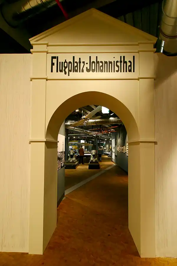 009 | 2005 | Berlin | Deutsches Technikmuseum | © carsten riede fotografie