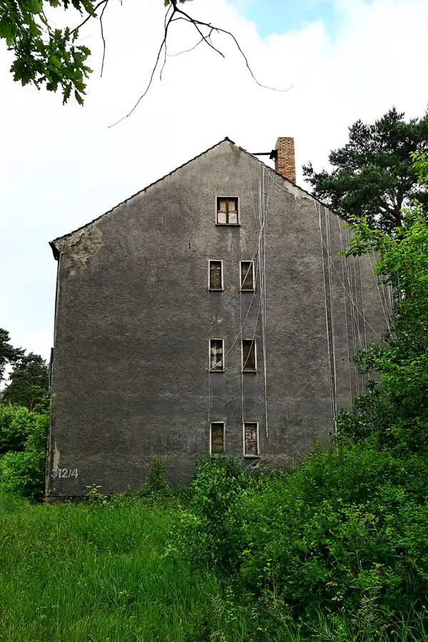 009 | 2005 | Wünsdorf-Waldstadt | © carsten riede fotografie