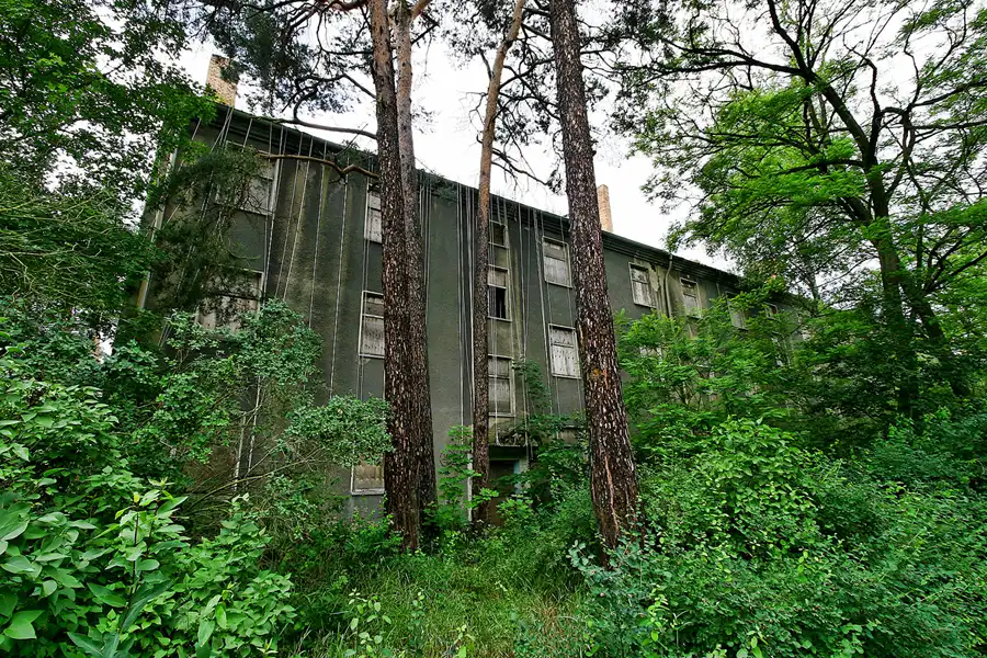 010 | 2005 | Wünsdorf-Waldstadt | © carsten riede fotografie