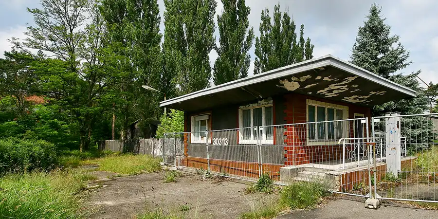 011 | 2005 | Wünsdorf-Waldstadt | © carsten riede fotografie