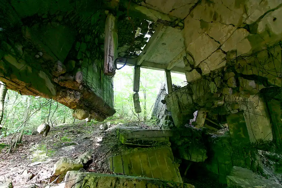 032 | 2005 | Wünsdorf-Waldstadt | Bunkeranlage Maybach I | © carsten riede fotografie