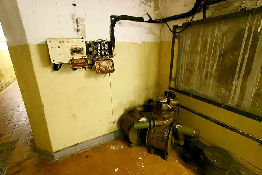 047 | 2005 | Wünsdorf-Waldstadt | Fernmeldebunker Zeppelin (Amt 500) | © carsten riede fotografie