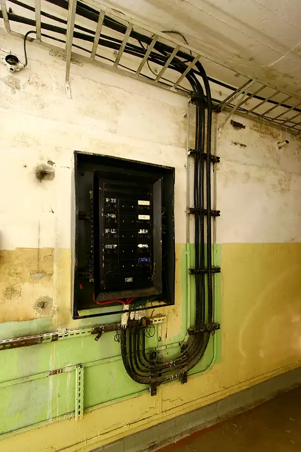 054 | 2005 | Wünsdorf-Waldstadt | Fernmeldebunker Zeppelin (Amt 500) | © carsten riede fotografie