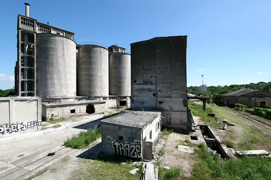 017 | 2005 | Rüdersdorf | Museumspark | © carsten riede fotografie