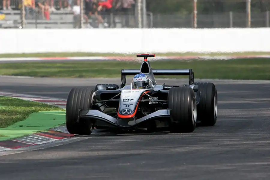 088 | 2005 | Monza | McLaren-Mercedes Benz MP4-20 | Alexander Wurz | © carsten riede fotografie