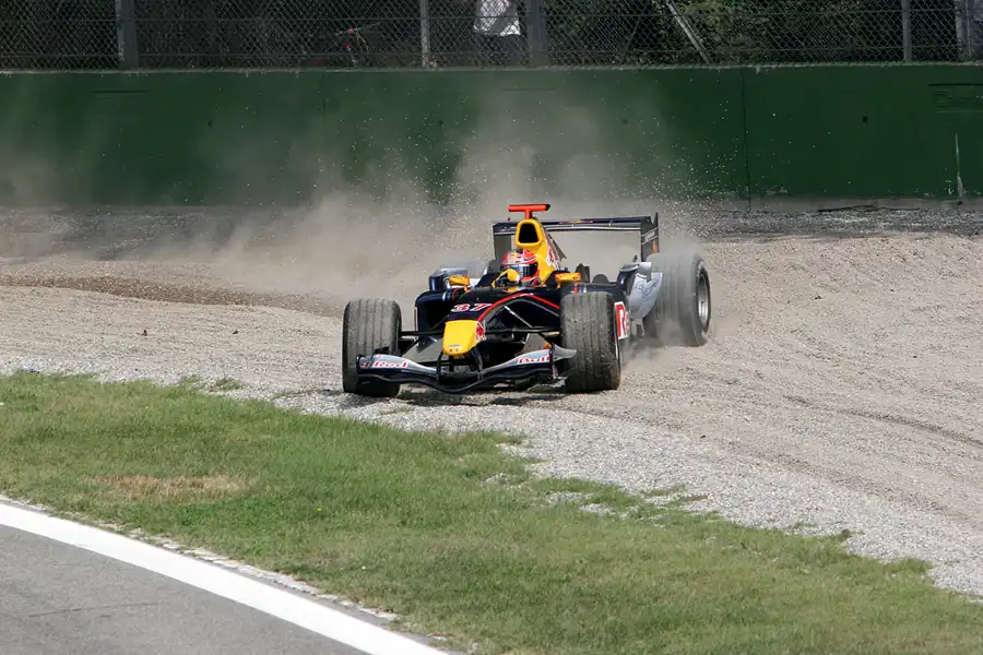 143 | 2005 | Monza | Red Bull-Cosworth RB1 | Vitantonio Liuzzi | © carsten riede fotografie