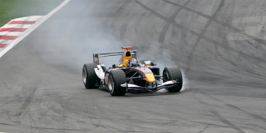 122 | 2005 | Monza | Red Bull-Cosworth RB1 | Christian Klien | © carsten riede fotografie