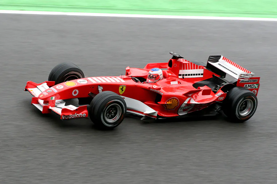 032 | 2005 | Spa-Francorchamps | Ferrari F2005 | Rubens Barrichello | © carsten riede fotografie