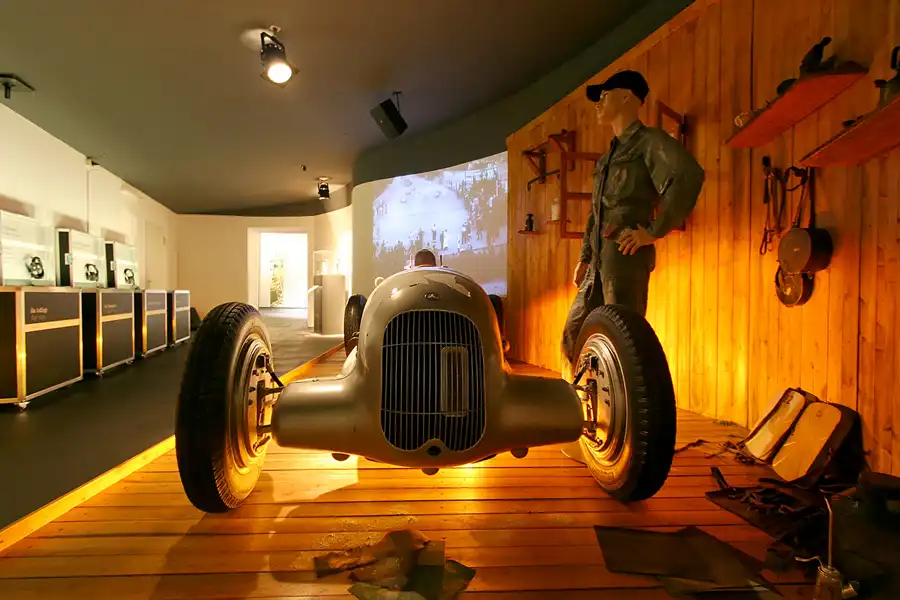 001 | 2005 | Nürburgring | Erlebniswelt | © carsten riede fotografie