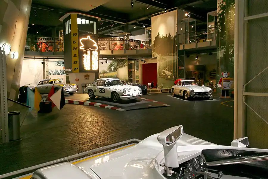 011 | 2005 | Nürburgring | Erlebniswelt | © carsten riede fotografie