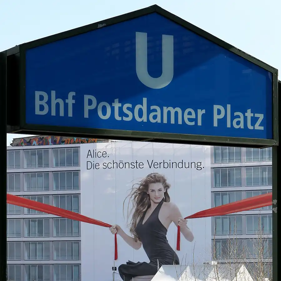 011 | 2006 | Berlin | Potsdamer Platz | © carsten riede fotografie