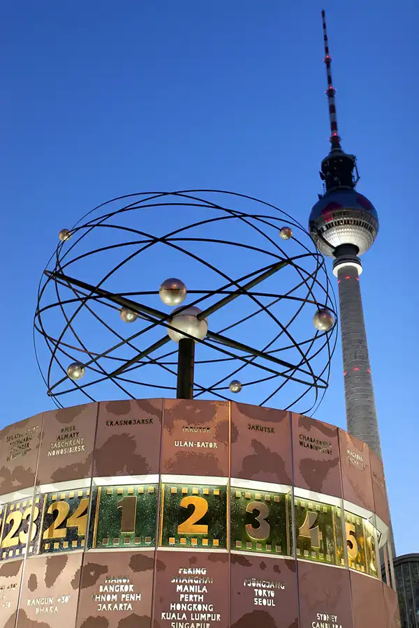 036 | 2006 | Berlin | Alexanderplatz | © carsten riede fotografie