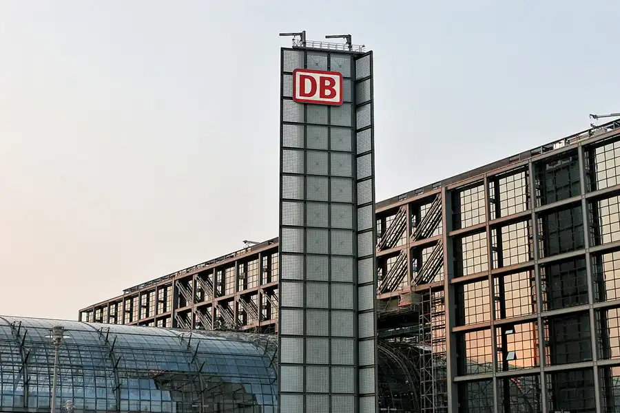 067 | 2006 | Berlin | Hauptbahnhof | © carsten riede fotografie