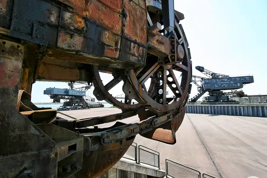 010 | 2006 | Ferropolis | Stadt aus Eisen | © carsten riede fotografie