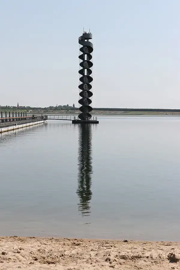 006 | 2006 | Grosser Goitzschesee | Pegelturm | © carsten riede fotografie