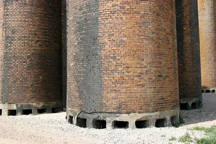 044 | 2006 | Lauchhammer | Kokereigelände Biotürme | © carsten riede fotografie