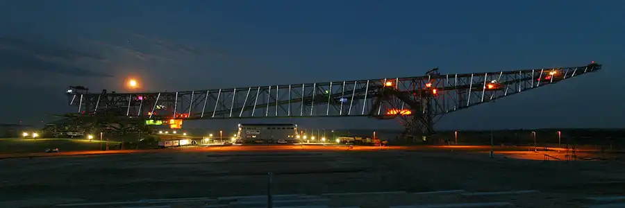 054 | 2006 | Lichterfeld | Abraumförderbrücke F60 | © carsten riede fotografie