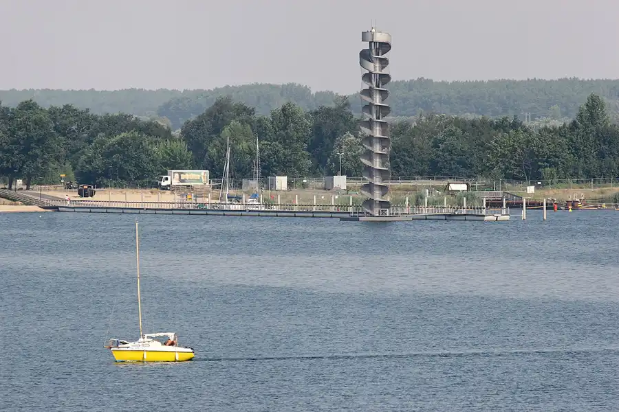 069 | 2006 | Grosser Goitzschesee | Pegelturm | © carsten riede fotografie