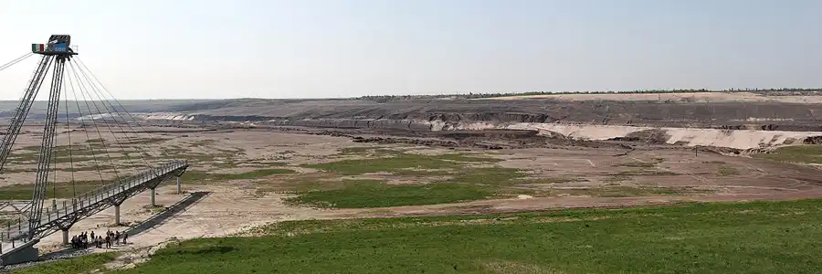 001 | 2006 | Tagebau Meuro | Rekultivierung in den Grossräschener See | © carsten riede fotografie