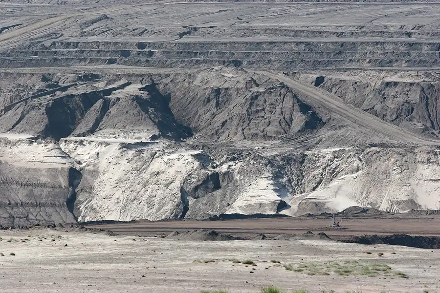 011 | 2006 | Tagebau Meuro | Rekultivierung in den Grossräschener See | © carsten riede fotografie