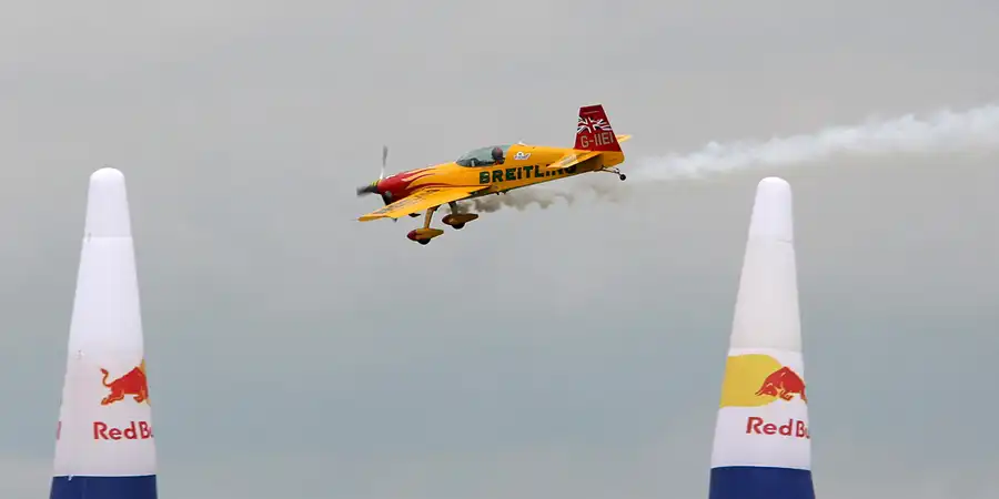 024 | 2006 | Berlin | Red Bull Air Race | © carsten riede fotografie