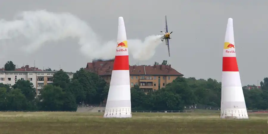 032 | 2006 | Berlin | Red Bull Air Race | © carsten riede fotografie