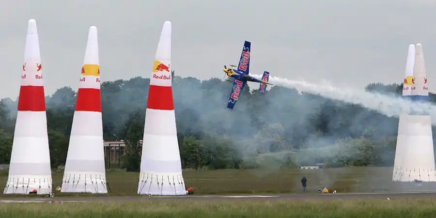 037 | 2006 | Berlin | Red Bull Air Race | © carsten riede fotografie